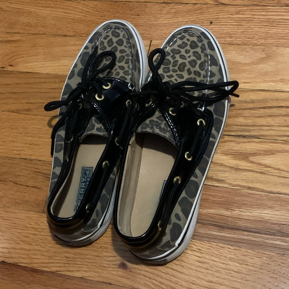 Leopard print Sperry boat shoes EUC